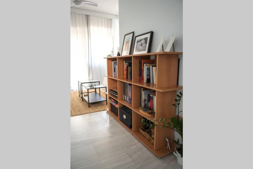 Your Cozy Downtown Home - Apartment Лариса Экстерьер фото